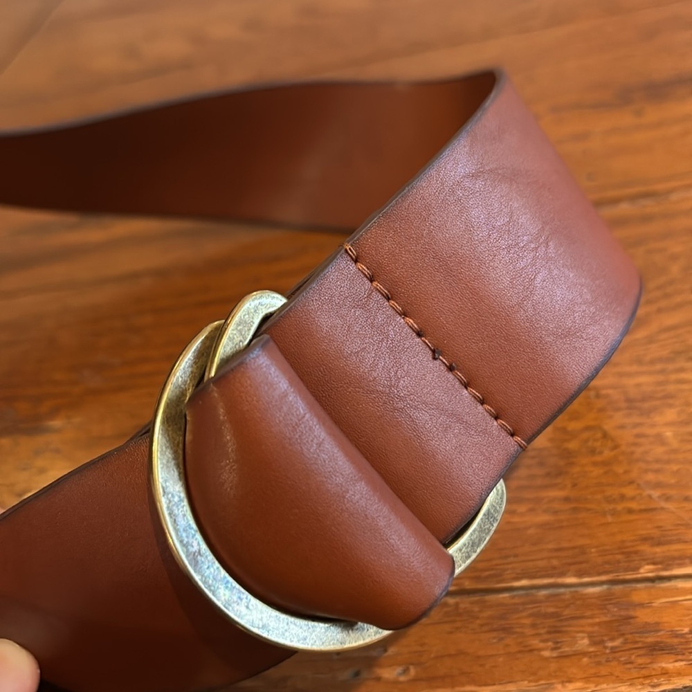Target Faux Leather Brown Belt with Wraparound Buckle Burnished Edges Size Small - Picture 2 of 8